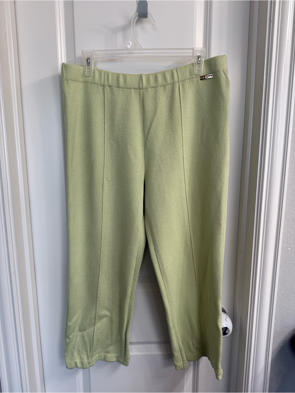 St. John Sport Green Pull-On Wool Blend Pants